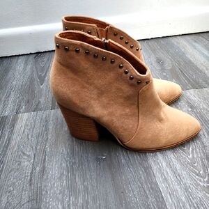 Beast Fashion Tan Ankle Boots with Studded Detail Size 5.5